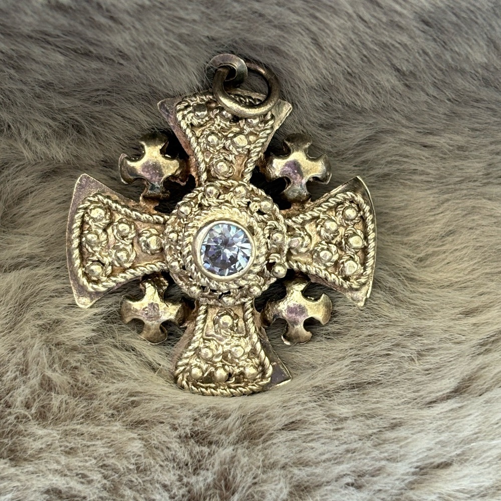 950 Silver Vintage Jerusalem Cross Pendant w/ Blue Crystal - Picture 4 of 5